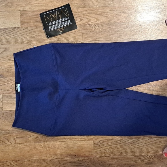 IMAN Global Chic Navy Gold Logo Zip Pull On Pants. Size XS Long NWT - Picture 2 of 9